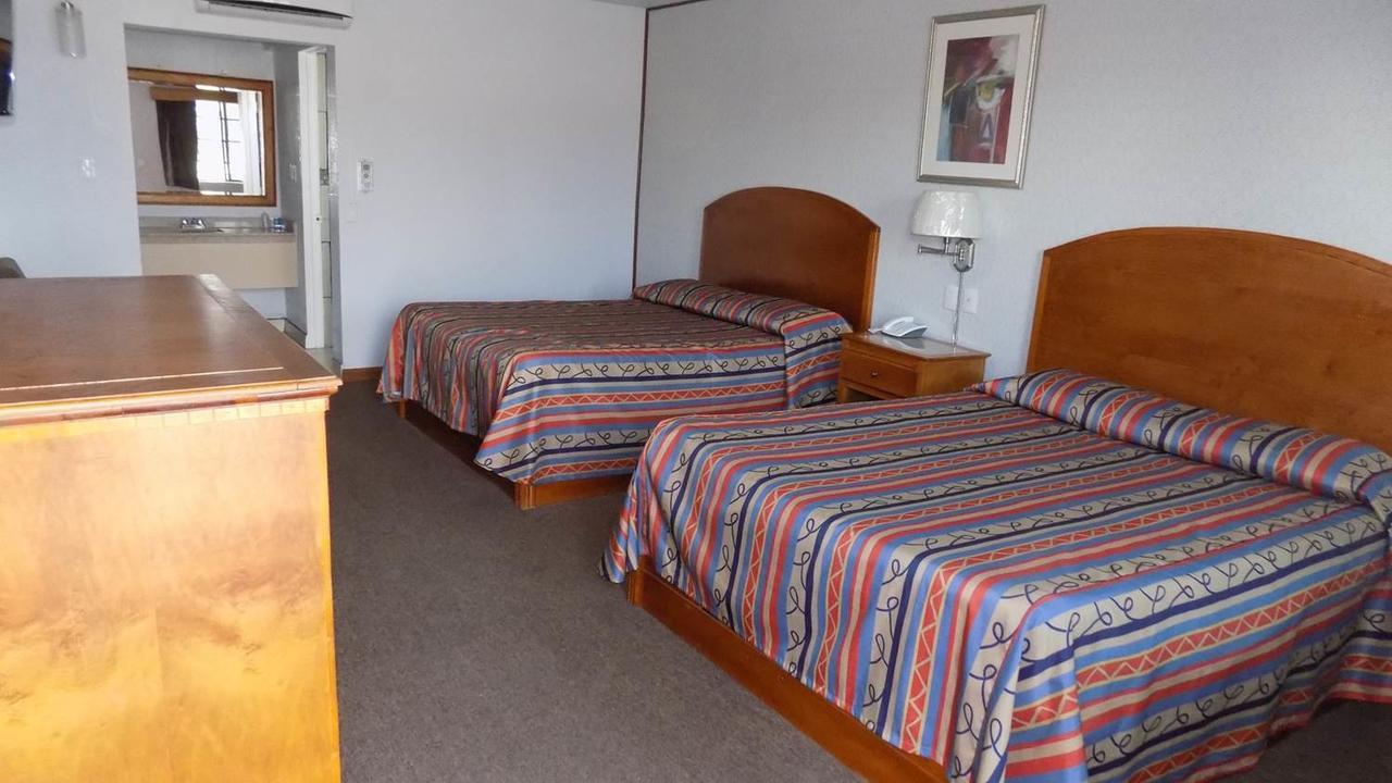 Hotel Del Camino Cuauhtémoc 外观 照片